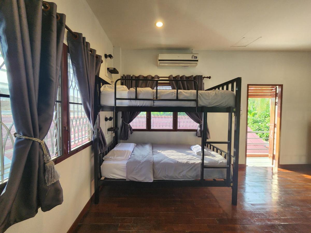 Blue Moon House - A Budget Hostel For Easy Travellers Chiang Mai Luaran gambar