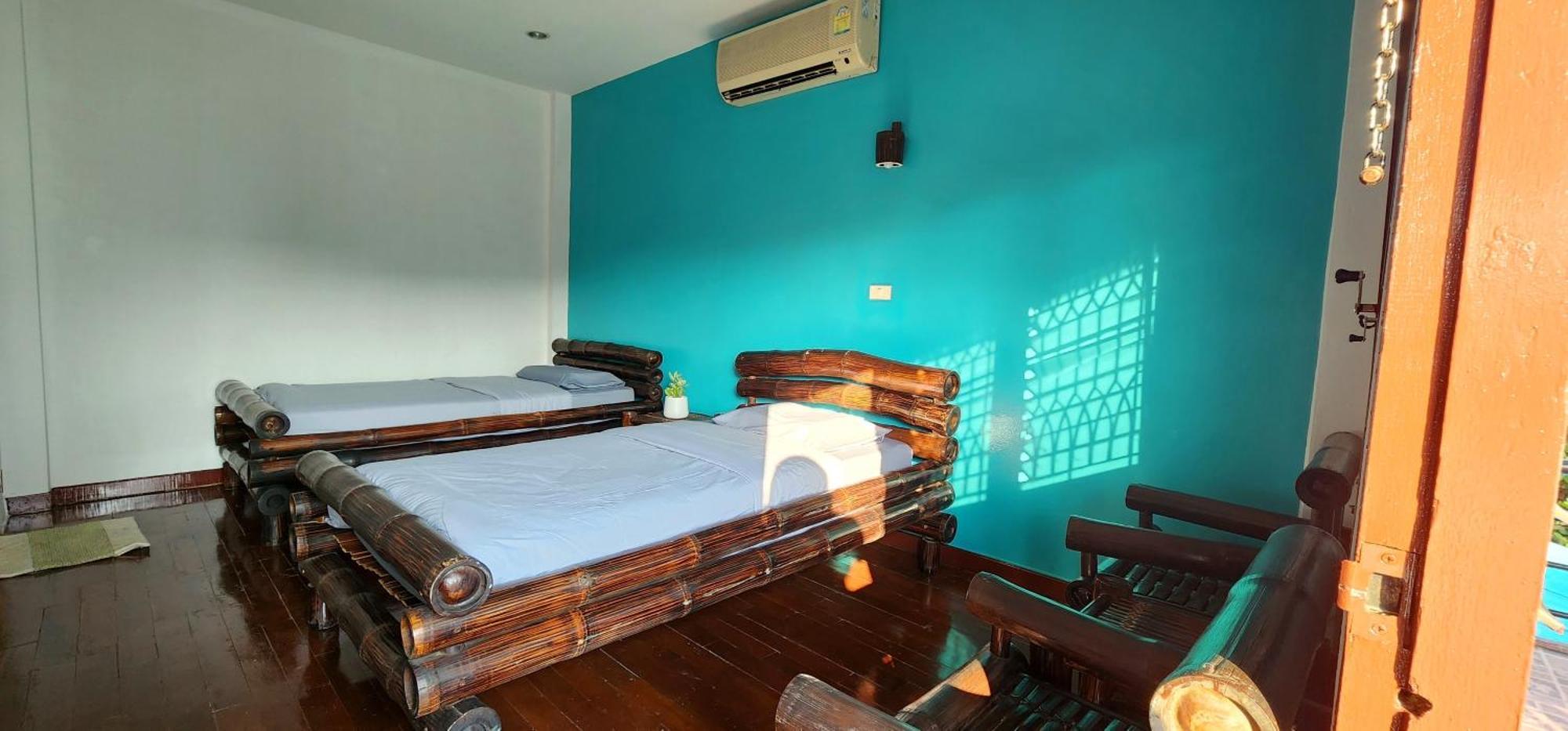 Blue Moon House - A Budget Hostel For Easy Travellers Chiang Mai Bilik gambar